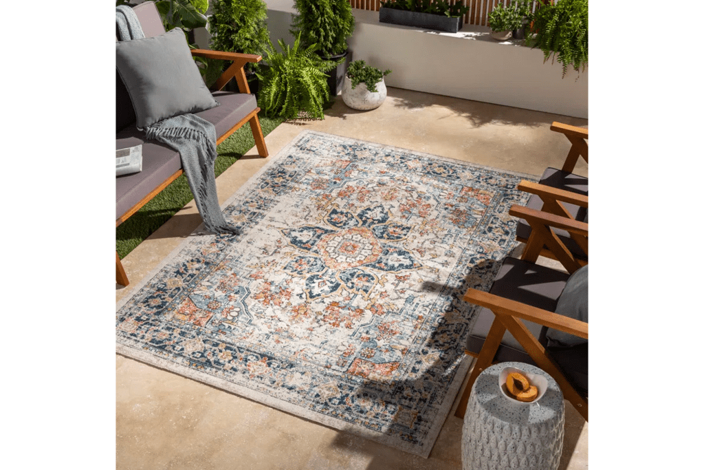 Charlton Home Diogo Oriental Rug