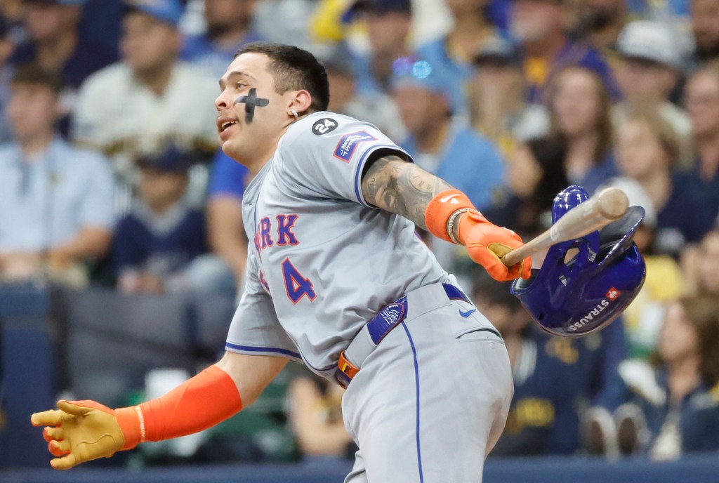 Francisco Alvarez hits an RBI single in the second inning of the Mets' Game 2 loss.