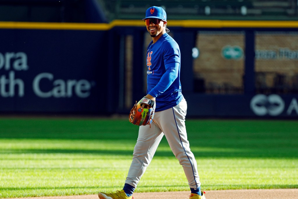 Francisco Lindor has fought through a back injury for the Mets.