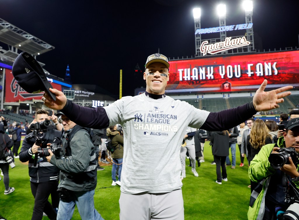 New York Yankees center field Aaron Judge acknowledges the fans cheers after they defeated the Cleveland Guardians in Game 5 of the AL Championship Series Saturday, Oct. 19, 2024, in Cleveland.
