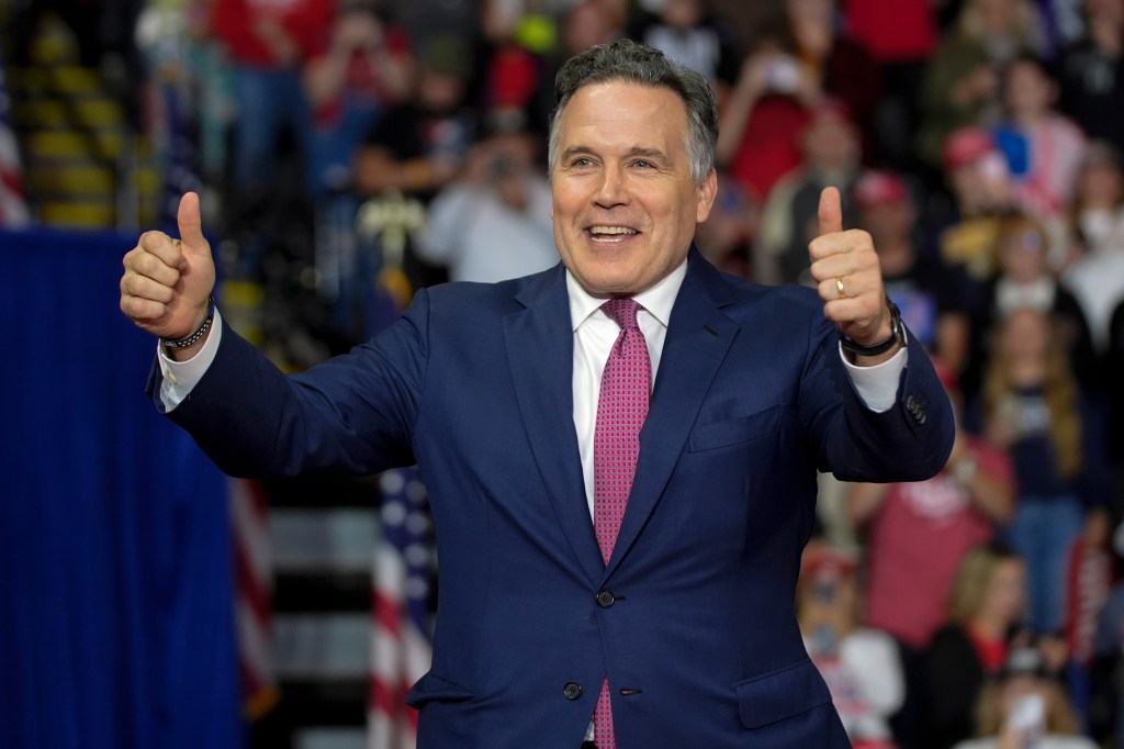 McCormick thumbs up at Trump rally