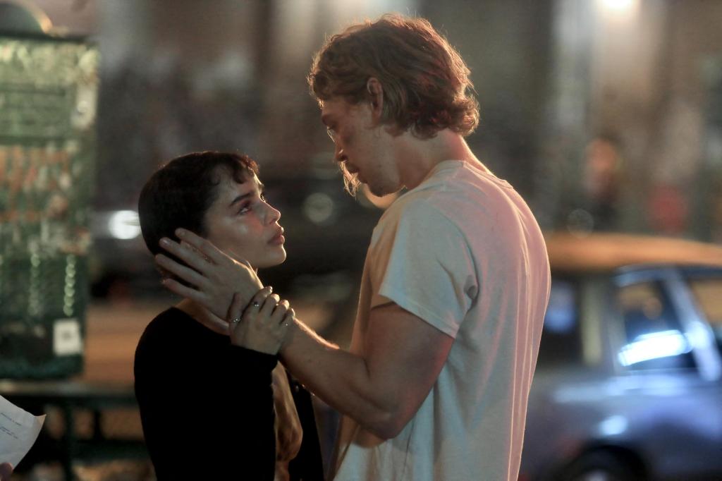 Zoe Kravitz and Austin Butler apear about to kiss in "Caught Stealing."