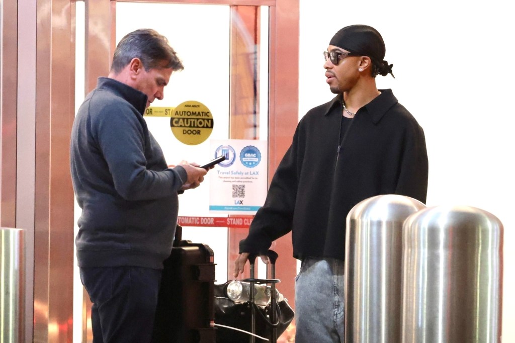 Francisco Lindor arrives in LA.