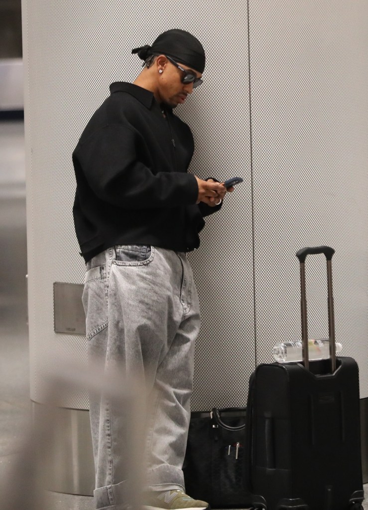 Francisco Lindor arrives in LA.