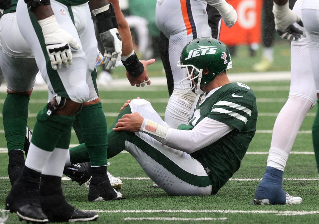 Aaron Rodgers reacts after getting tackled during the Jets' loss to the Broncos on Sept. 29.