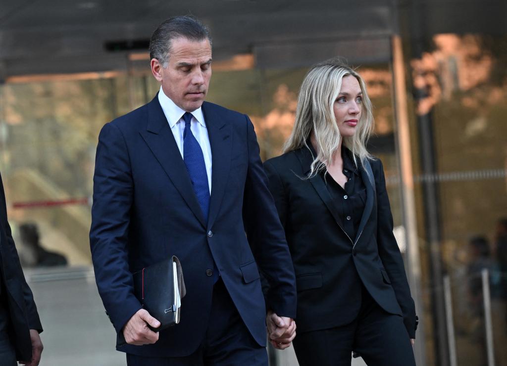 Hunter Biden (L), son of US President Joe Biden, and his wife Melissa Cohen,