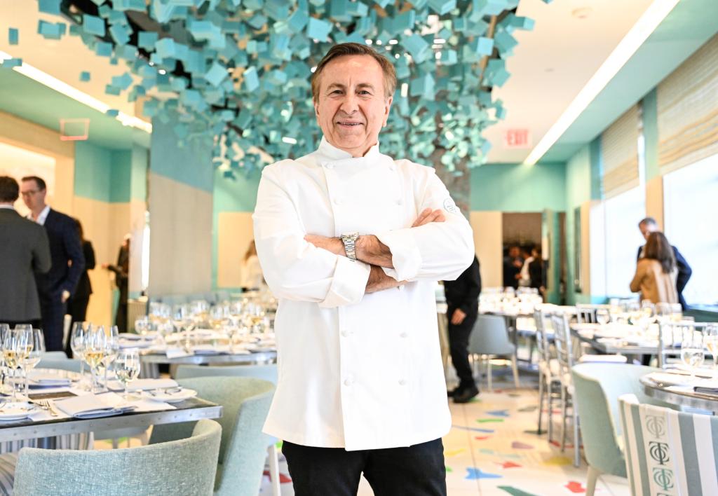 Top chef Daniel Boulud’s spectacular steakhouse La Tete D’Or opened this month at SLG’s One Madison.