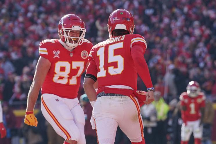 Travis Kelce has been slow to form as the Chiefs tick up.