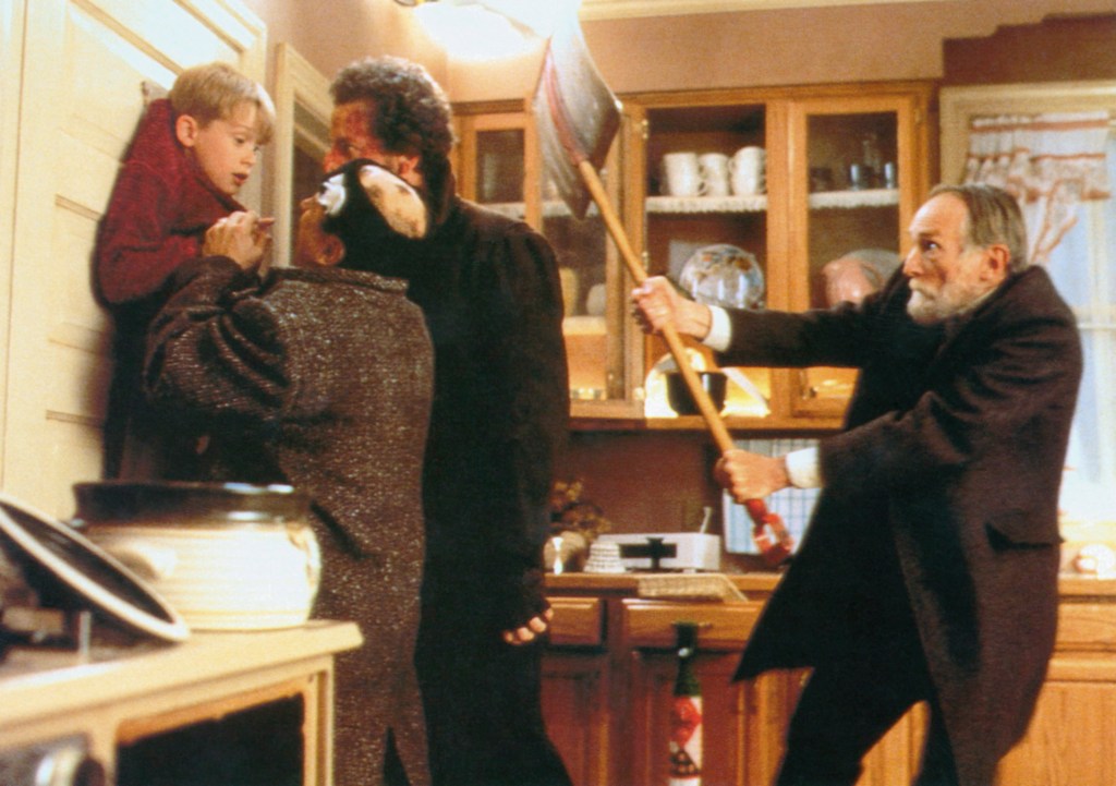 Macaulay Culkin, Joe Pesci, Daniel Stern and Roberts Blossom.