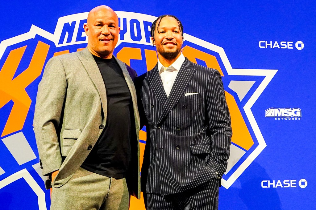 Jalen Brunson (r.) with his dad Rick (l.)