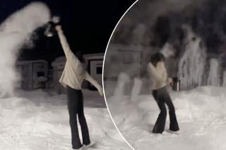 Woman burns herself by throwing boiling water into freezing air