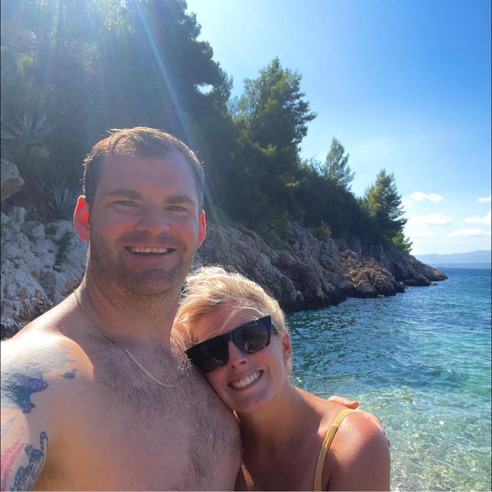 Matthew Livelsberger aka Matt Berg and Jenn Davis taking a selfie in Brac Island, Croatia