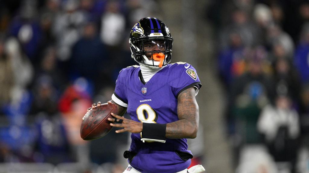 Baltimore Ravens quarterback Lamar Jackson (8) in action during the first half of an NFL football game against the Cleveland Browns, Saturday, Jan. 4, 2025, in Baltimore. 