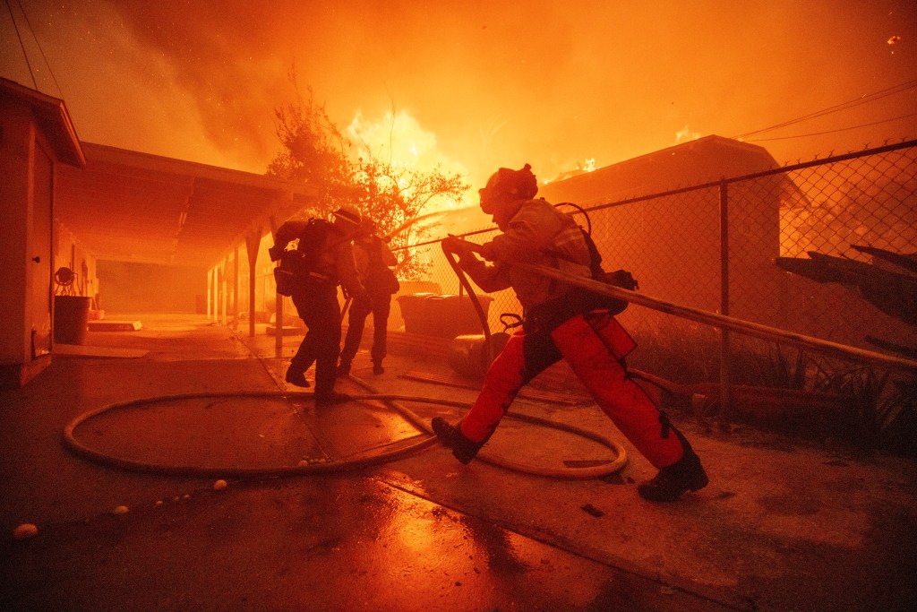 Fire hydrants without water pressure left some firefighters unable to battle the blazes.