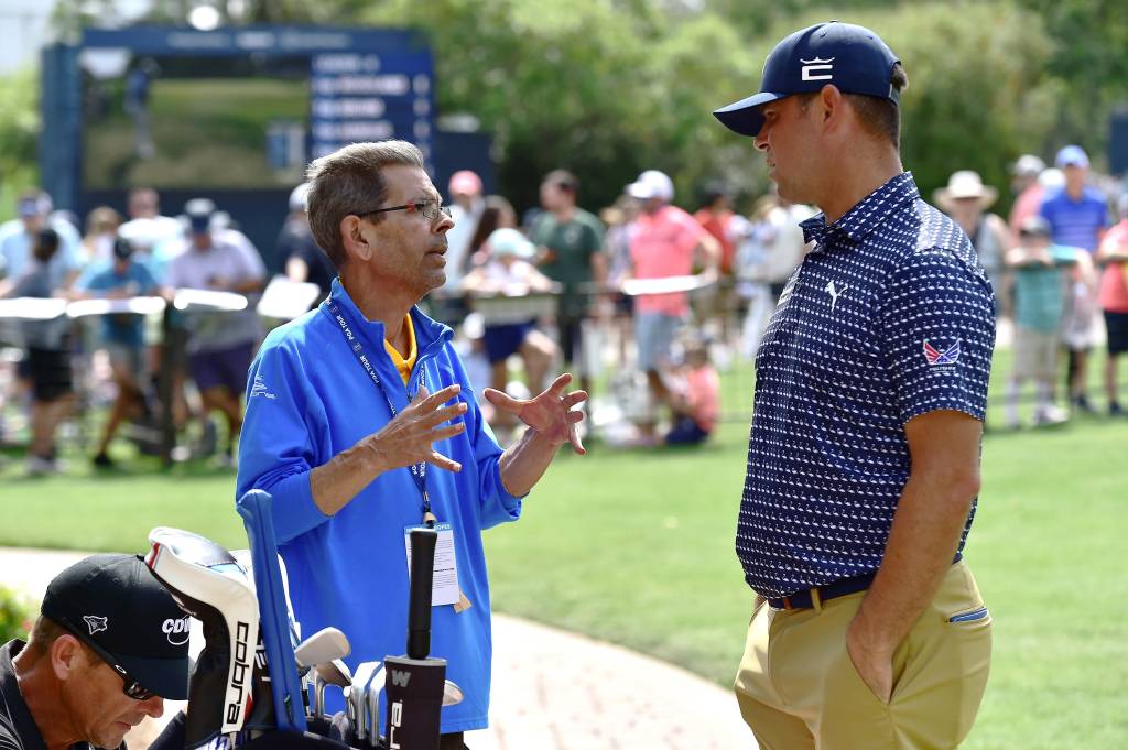 Golfweek/USA Today golf writer Steve DiMeglio talks with golfer Gary Woodland at The Players Championship in Ponte Vedra Beach, Fla. in 2023. DiMeglio was battling multiple cancers at the time.
