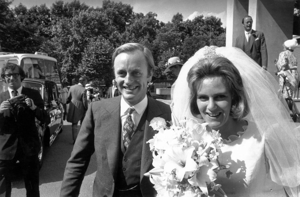 Queen Consort Camilla, Andrew Parker Bowles