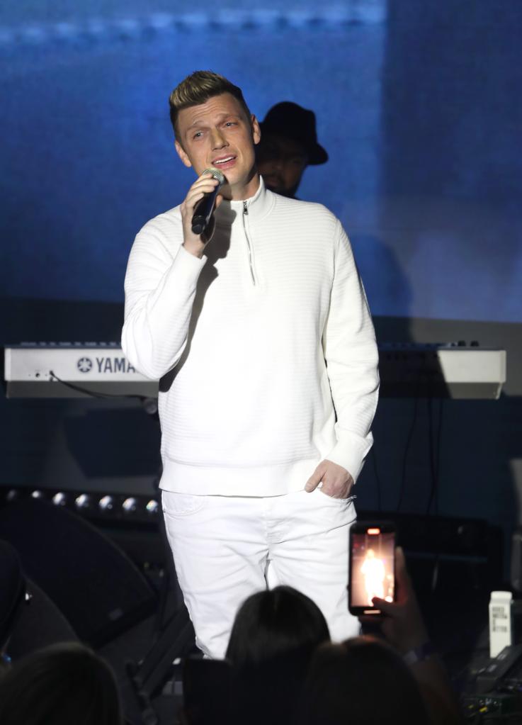 Nick Carter performing.