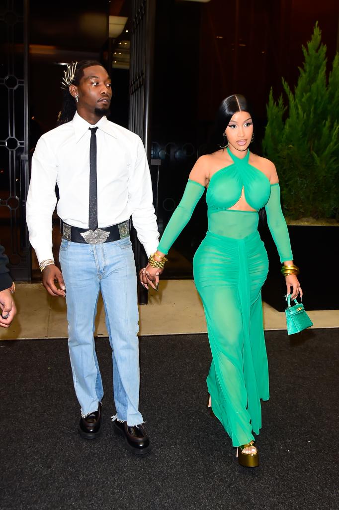 offset and cardi b holding hands