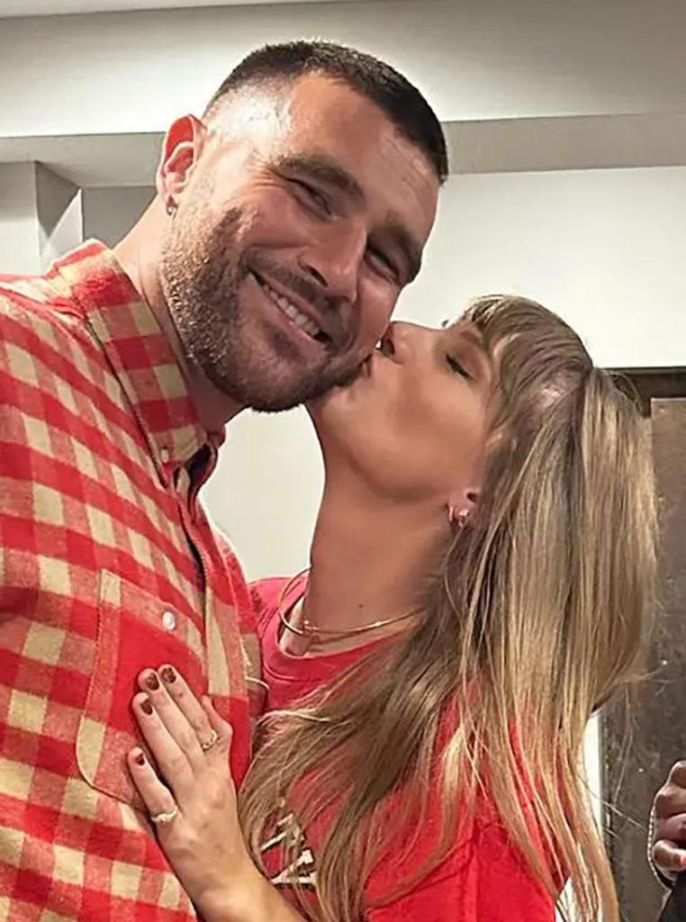 Travis Kelce, Taylor Swift