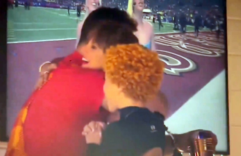 taylor swift and kason kelce at super bowl 2024