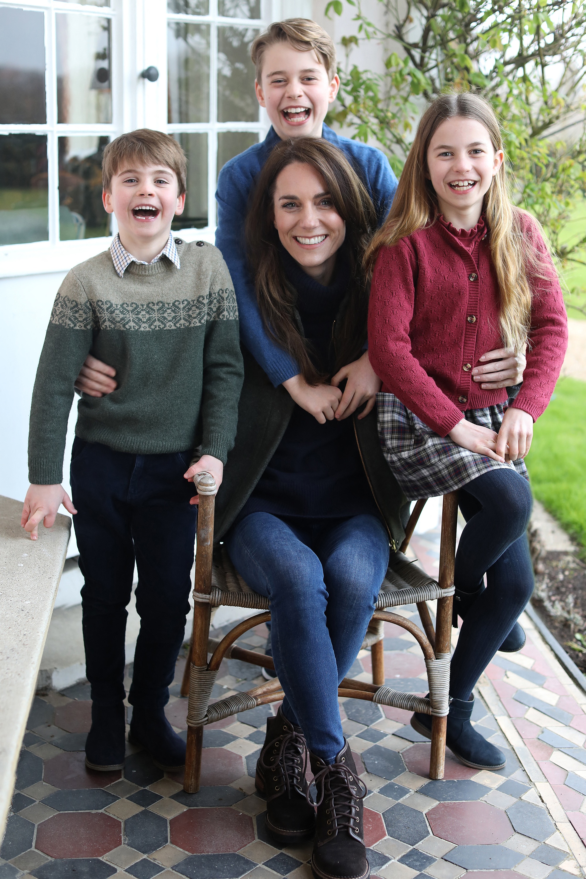 Kate Middleton and her three kids.