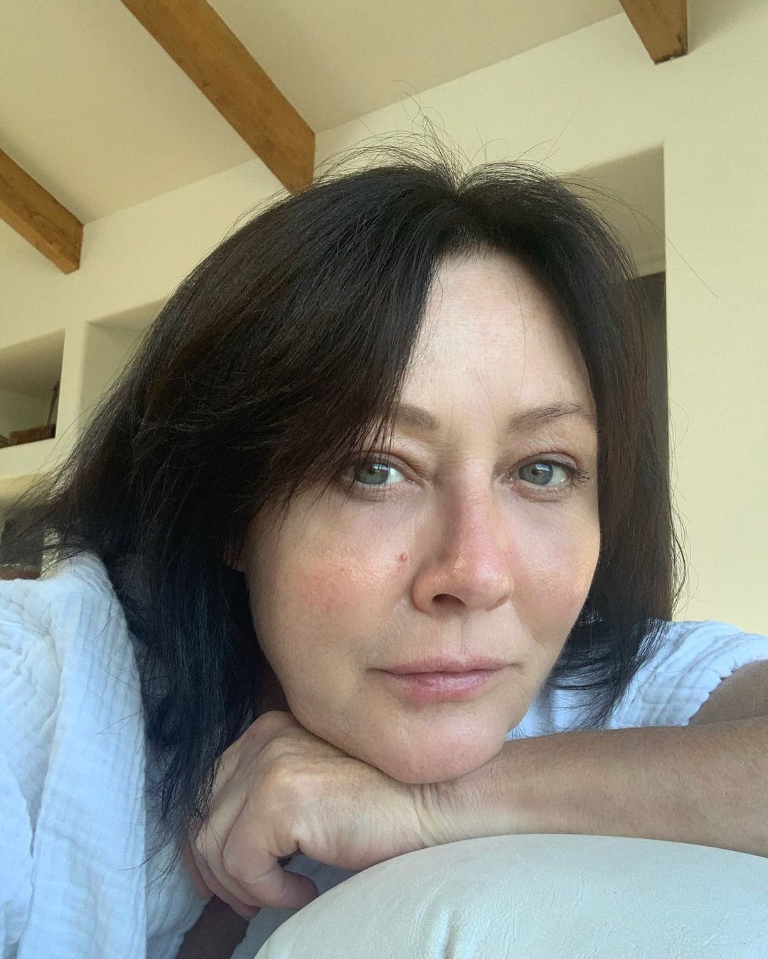 shannen doherty selfie