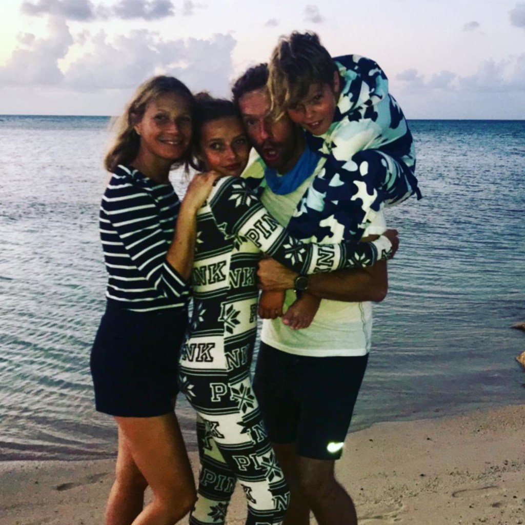 Gwyneth Paltrow, Chris Martin and kids in Instagram photo