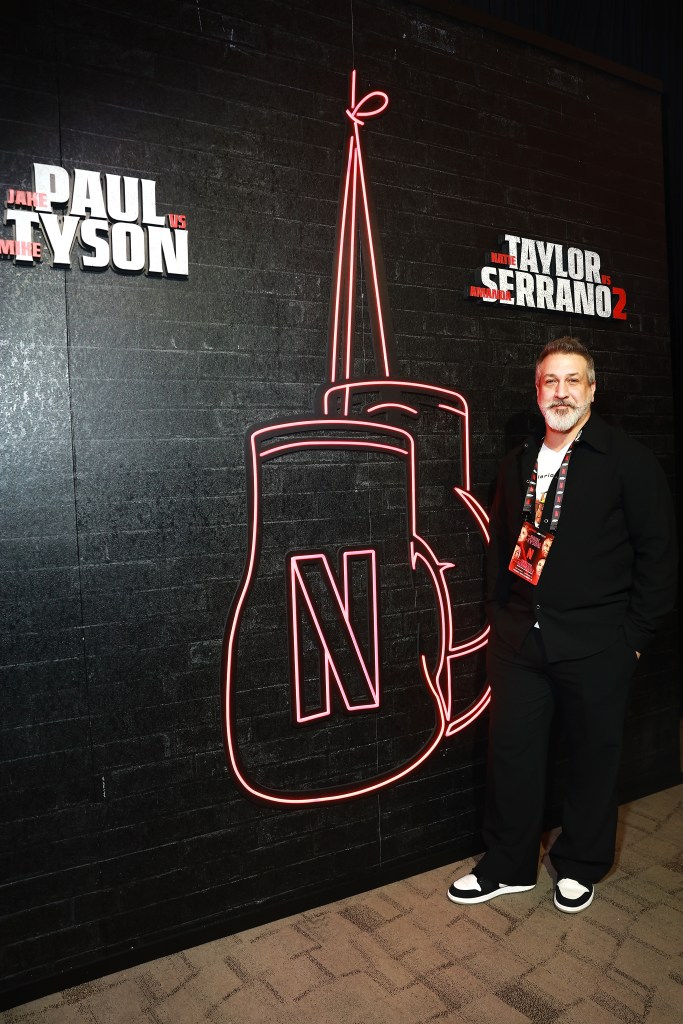 Joey Fatone attends Netflix: Jake Paul vs. Mike Tyson at AT&T Stadium