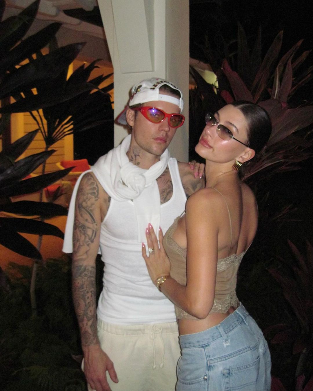 Justin Bieber and Hailey Baldwin pose for a photo together.