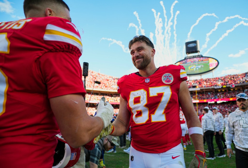 Travis Kelce at Nov. 10, 2024, NFL game