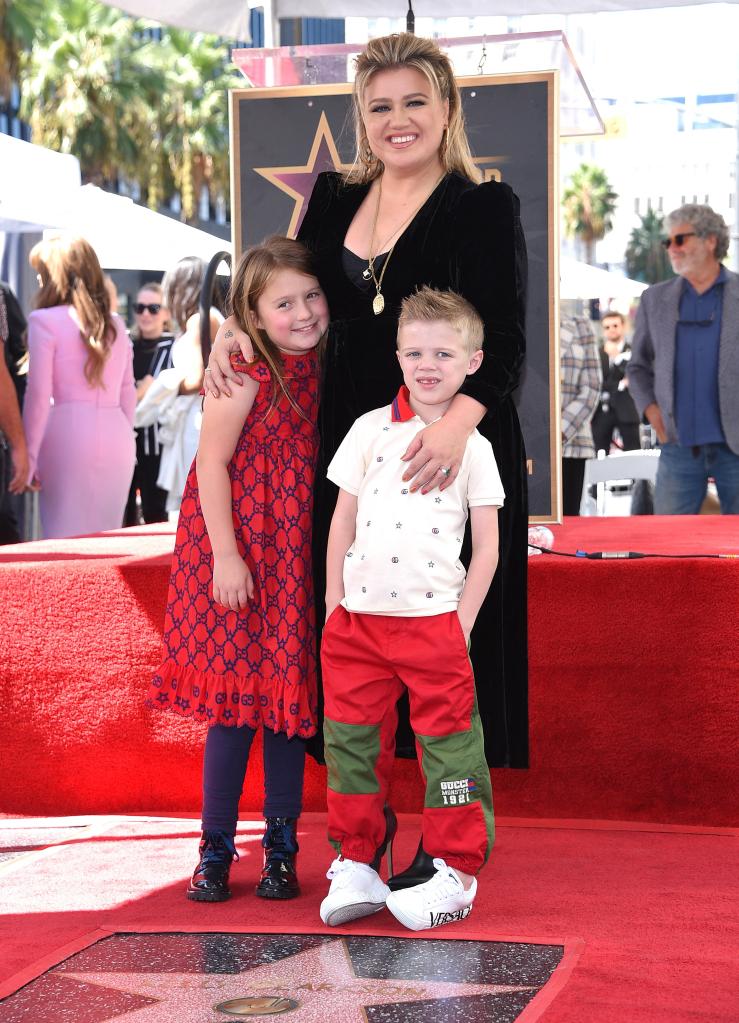 Kelly Clarkson with her daughter and son at her Hollywood Walk of Fame star ceremony in September 2022