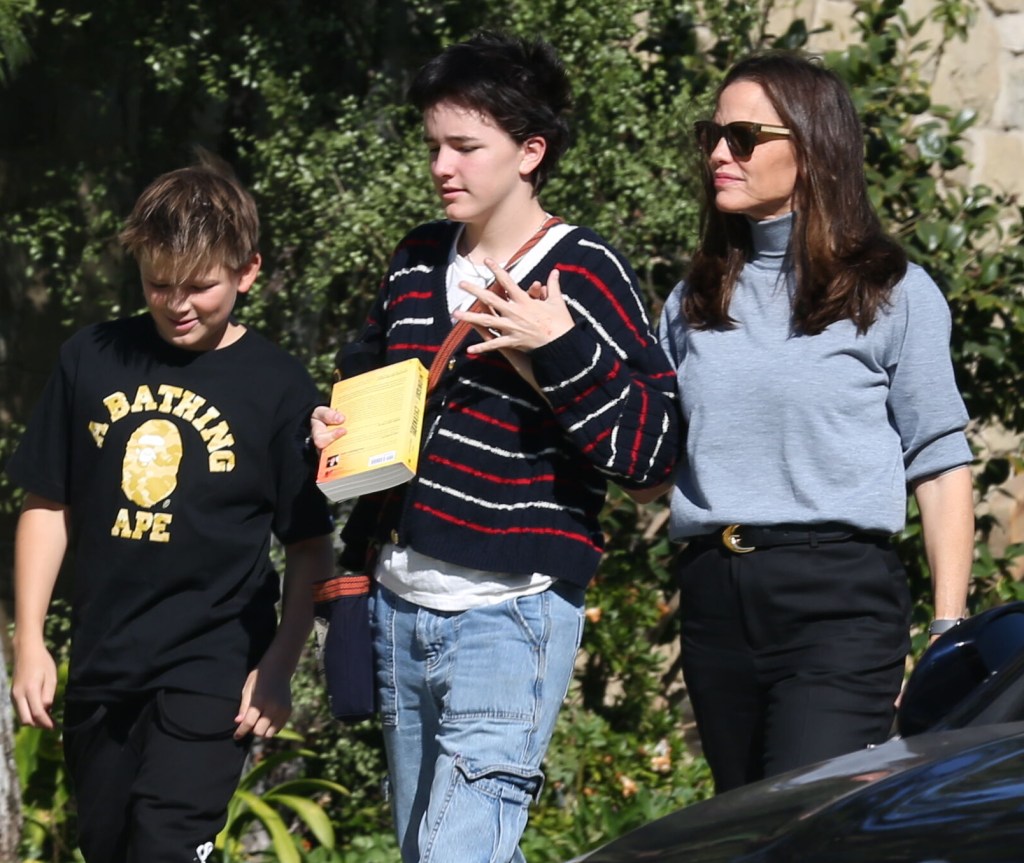 Jennifer Garner with her kids, Seraphina and Samuel, on their wait to church on Nov. 3. 