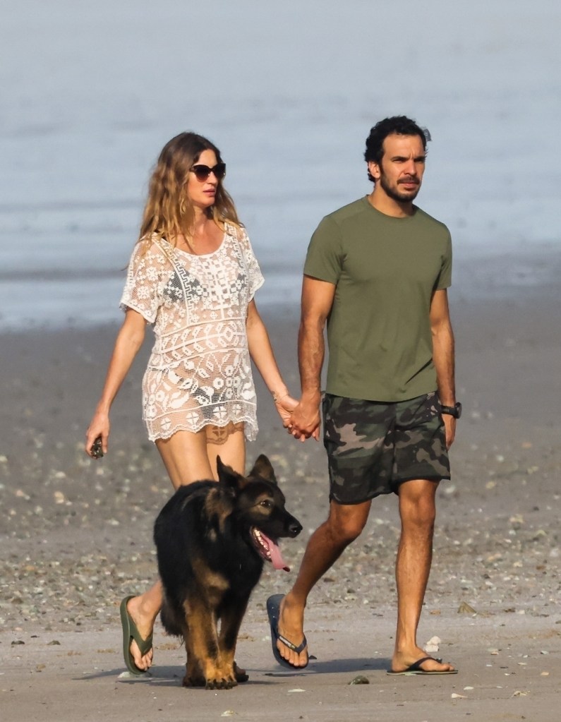 Gisele Bündchen and Joaquim Valente on the beach in Santa Teresa, Costa Rica on Nov. 28. 