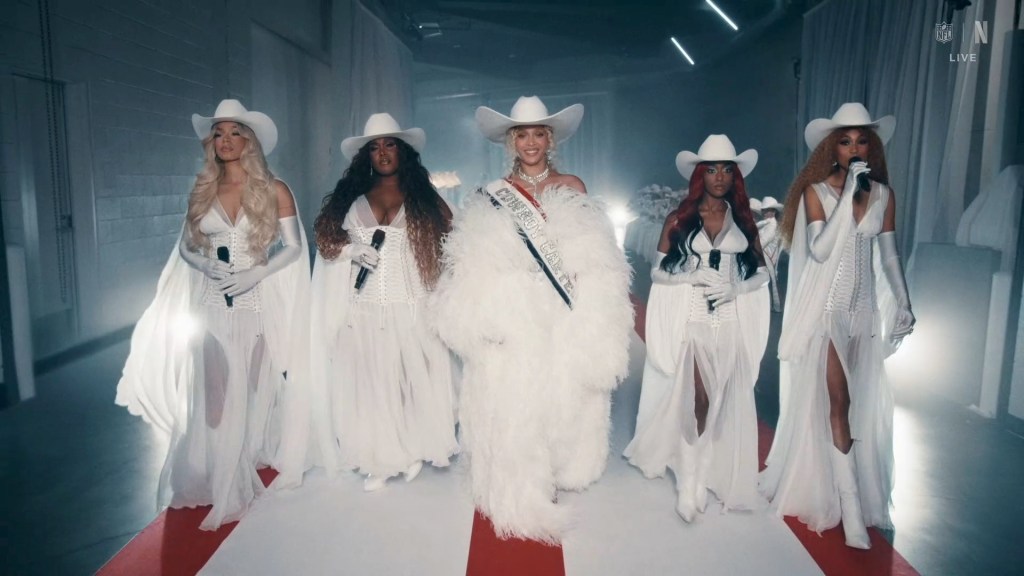 Beyoncé, Tanner Addlell, Brittany Spencer, Tiera Kennedy, Reyna Roberts.