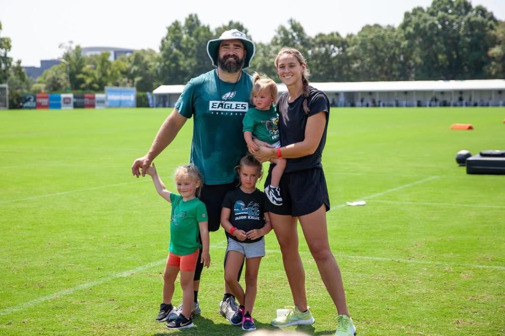 Jason kelce, Kylie Kelce and kids via Instagram