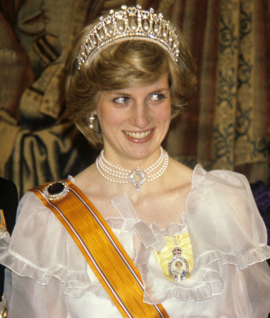 Princess Diana pearl necklace 