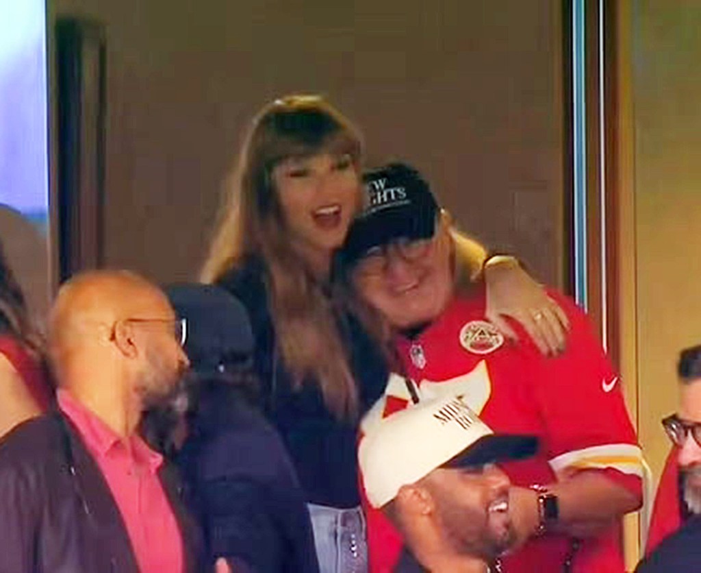 Taylor Swift hugs Donna Kelce at Chiefs game.