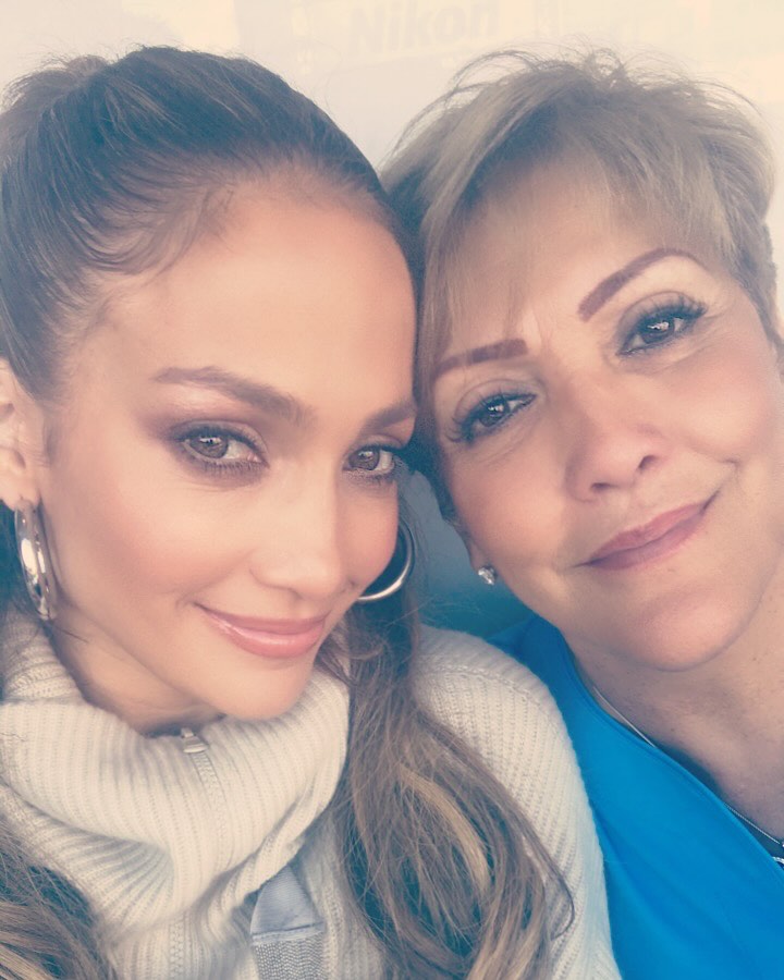 Jennifer Lopez wishes a "happy birthday" to her mom Lupe.