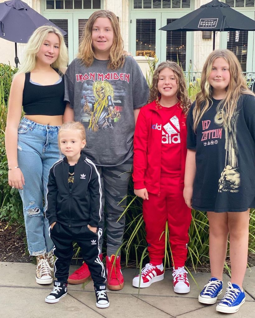 Tori Spelling with her kids