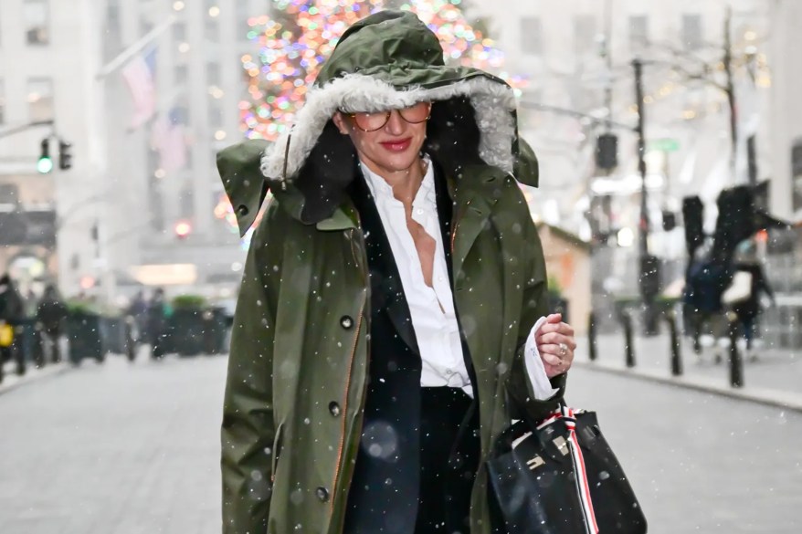 Jenna Lyons gets caught in a snow shower and more star snaps