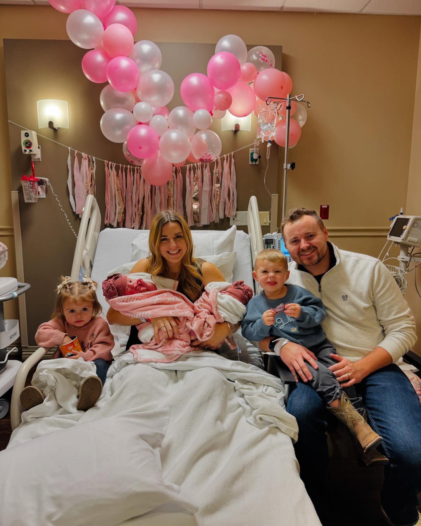 Jedidiah Duggar and wife Katey with their kids.