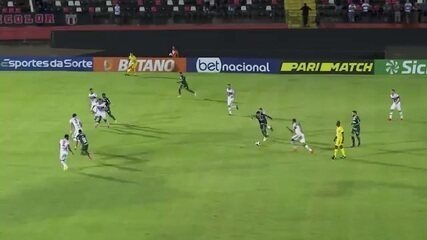 Raphael Veiga, do Palmeiras, contra o Botafogo-SP