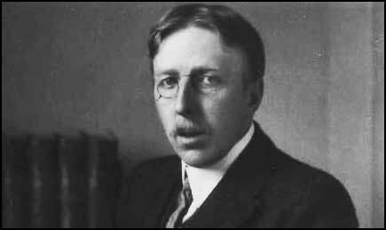 Ford Madox Ford (c. 1905)