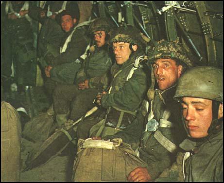 Soldiers waiting to be parachuted in France (6th June, 1944)