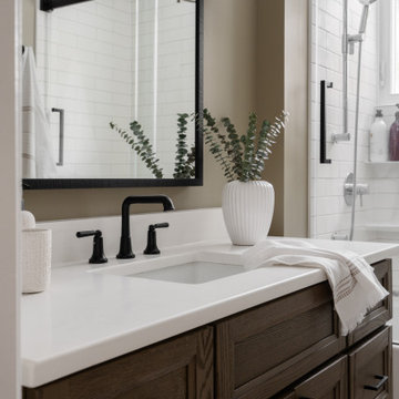 Frontenac Country kitchen and Bathroom