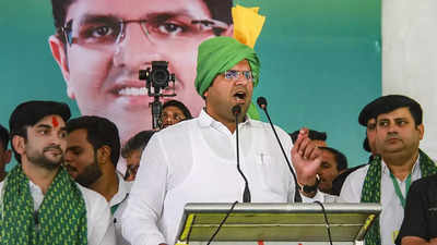 Haryana polls: Brick thrown at car in Dushyant Chautala's convoy in Jind; case filed