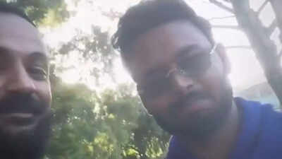 'Clean the camera': Rishabh Pant requests fan in a hilarious selfie moment. Watch