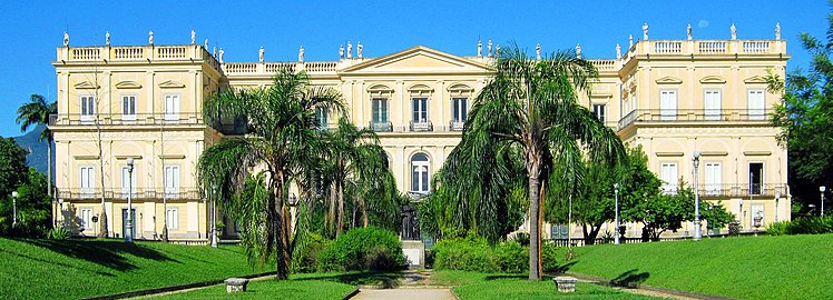 Fachada do edifício do Museu Nacional