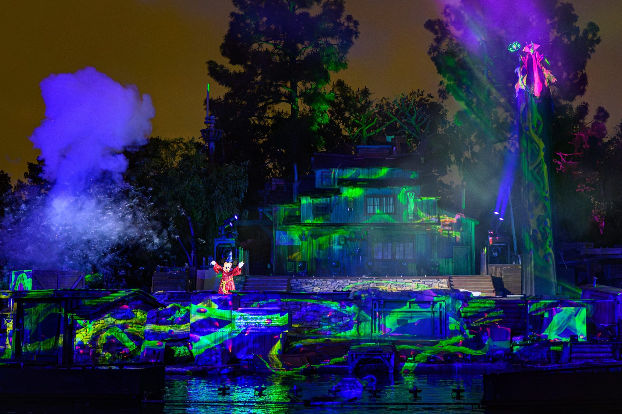 The "Fantasmic" nighttime spectacular returns to the Rivers of America at Disneyland after a yearlong hiatus due to a fire. (Disneyland)