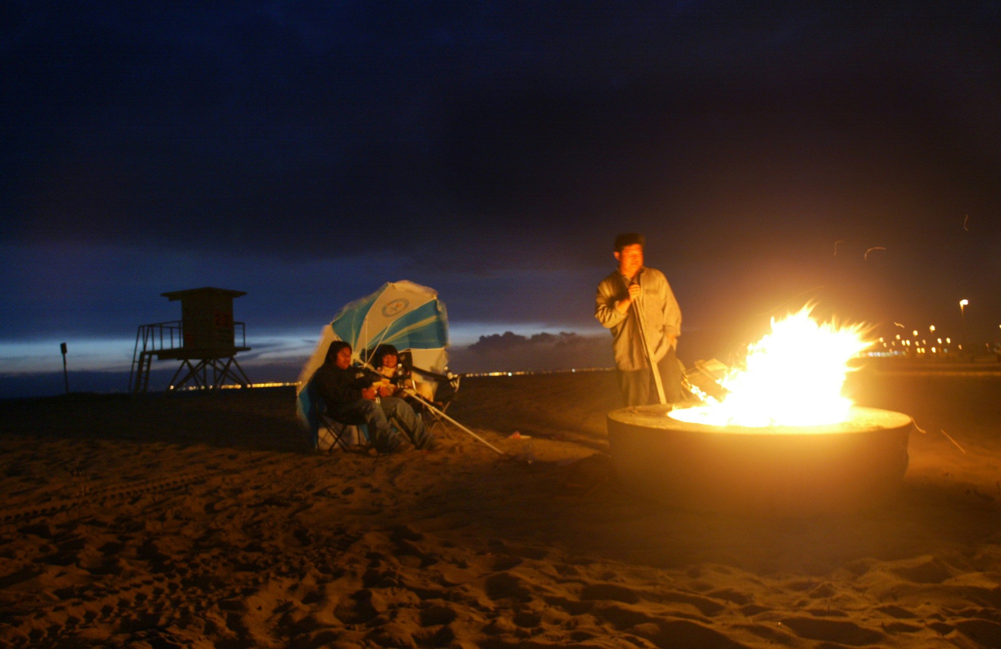 Fire rings can be found along the Huntington Beach shore, including at Bolsa State Beach, seen here. (File photo by Kevin Sullivan/Orange County Register/SCNG)